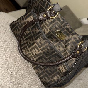 Fendi sellerin bag